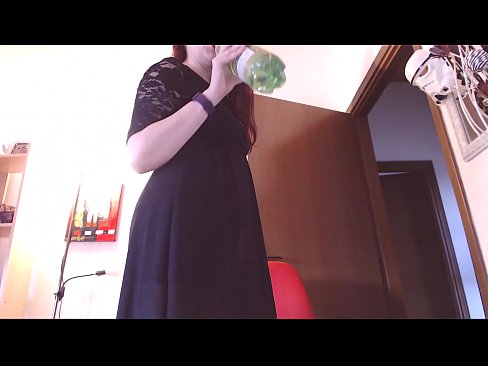 ❤️ Kirli ve tatlı külotları seven itaatkar bir köle bu videoyu izledikten sonra mastürbasyon yapmak zorunda kalıyor! Güzel porno bizde