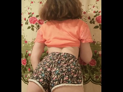 ❤️ seksi genç bebeğim soyunma kapalı onu şort üzerinde kamera Güzel porno bizde