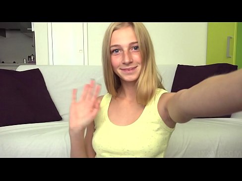❤️ Sıkıldığımda pembe amımı tembelce mastürbasyon yapıyorum Güzel porno bizde