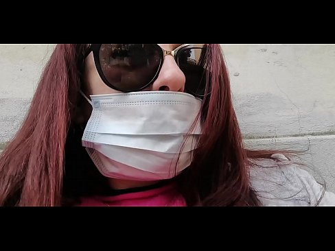 ❤️ Nicoletta komşusundan intikam alıyor ve garajına işiyor (Özel Covid19 İtalya Karantinası) Güzel porno bizde