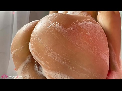 ❤️ Esmer Duşta Yoğun Orgazm için Vibratör ile Amcık Mastürbasyon Yapıyor Güzel porno bizde